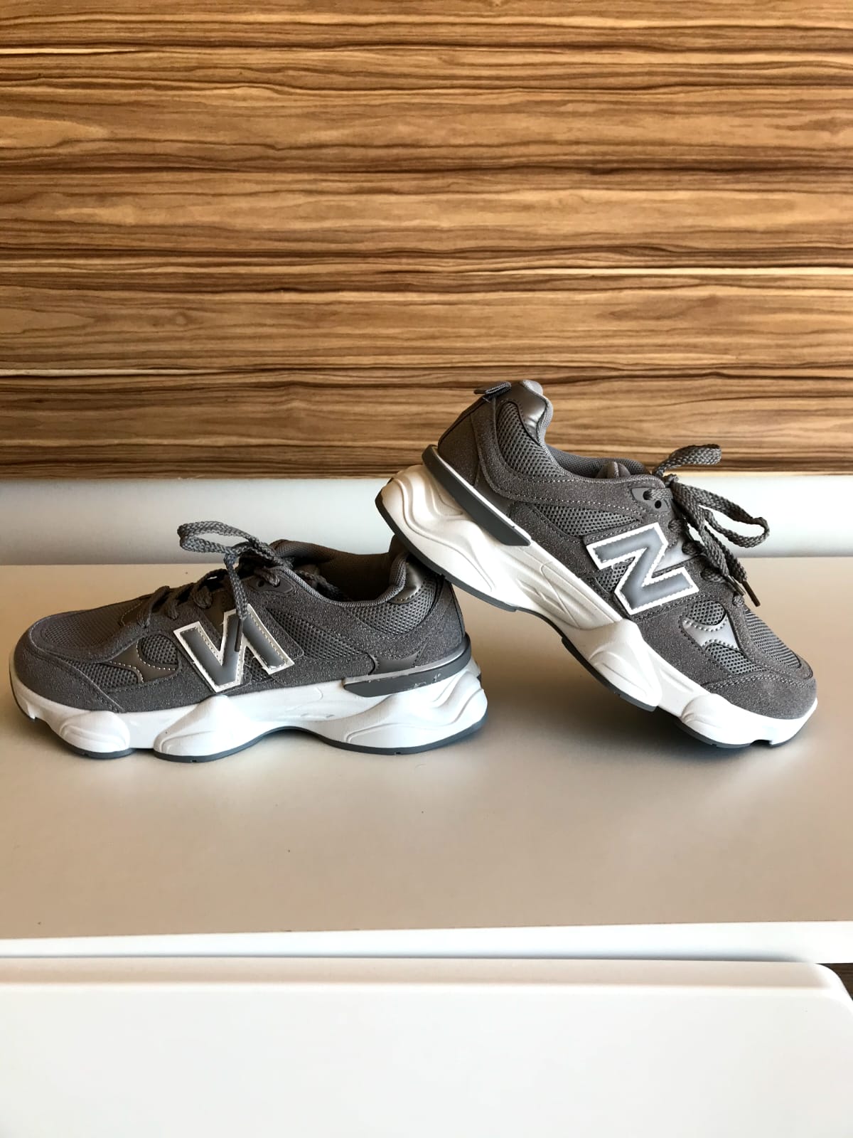 New Balance 9060